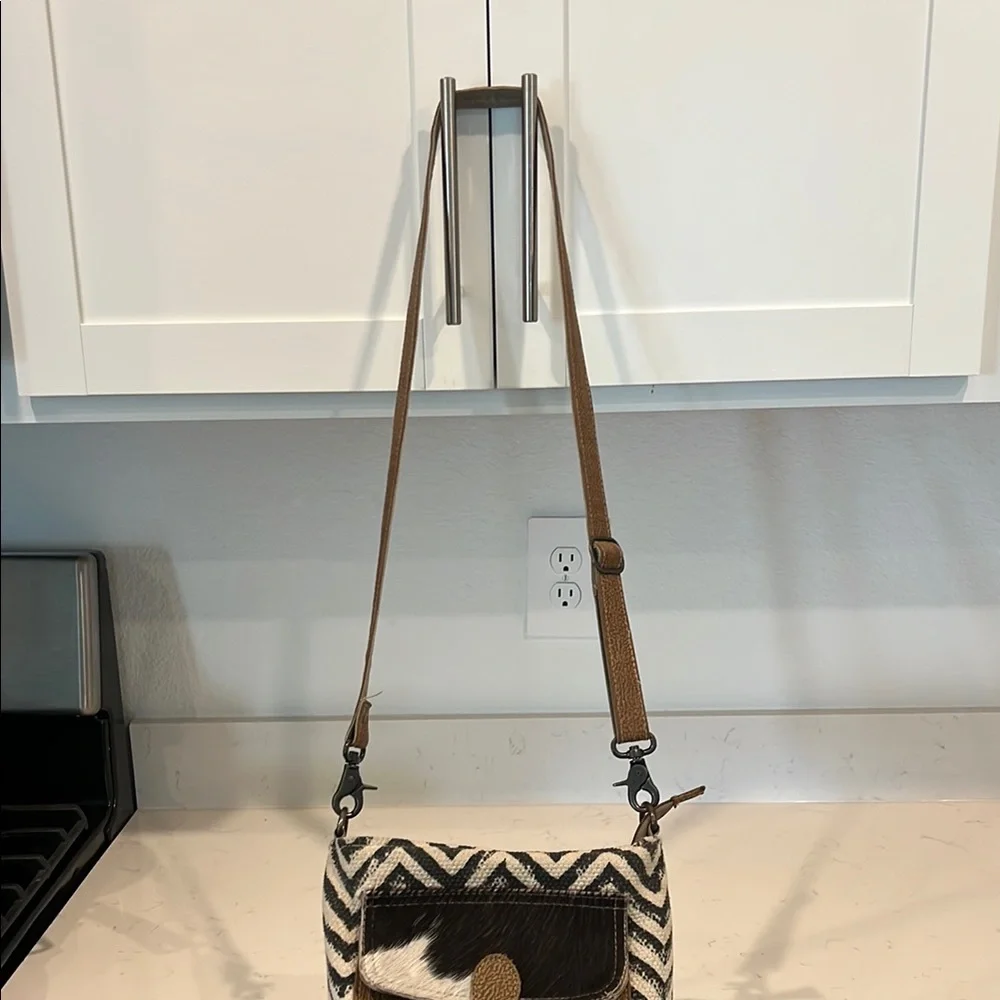 Myra Bag Black and Brown Crossbody Bag - Picture 5 of 6